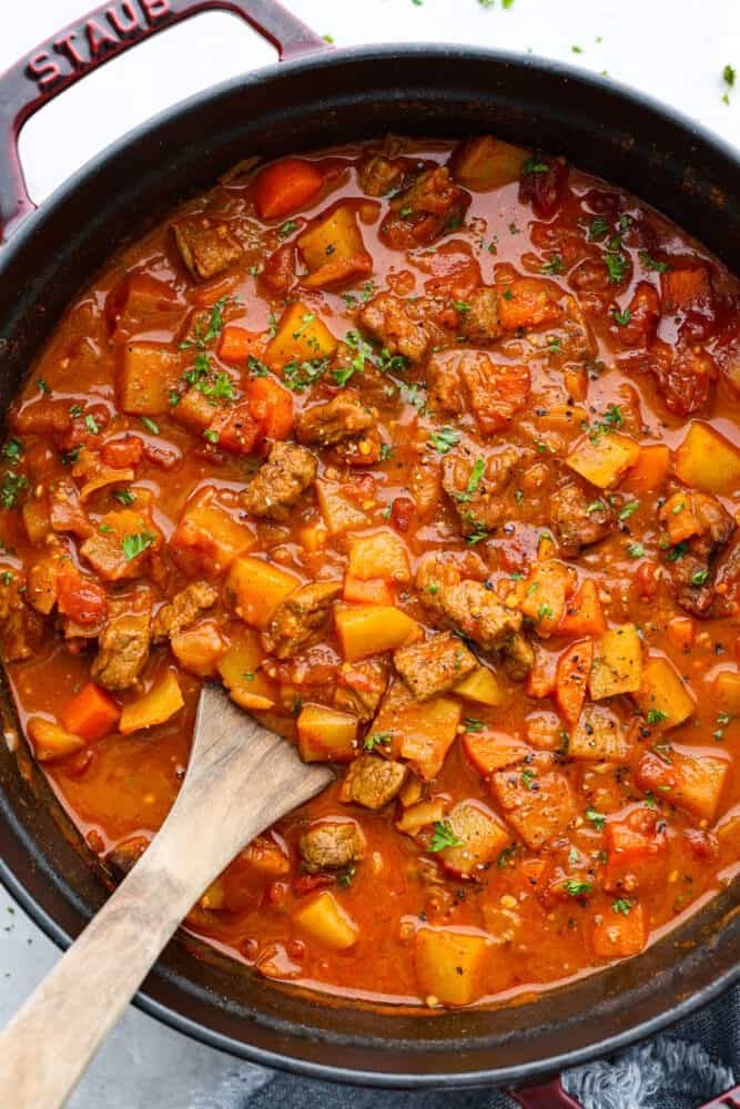 Hungarian Goulash: A Hearty Classic 55c73af7104aaa83636be1346bb3bcbb