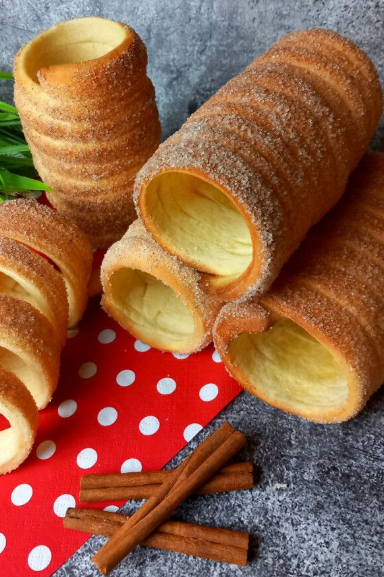 🌀 Kürtős Kalács – Hungarian Chimney Cake 🇭🇺✨ Capture d’écran 2025-03-25 133511