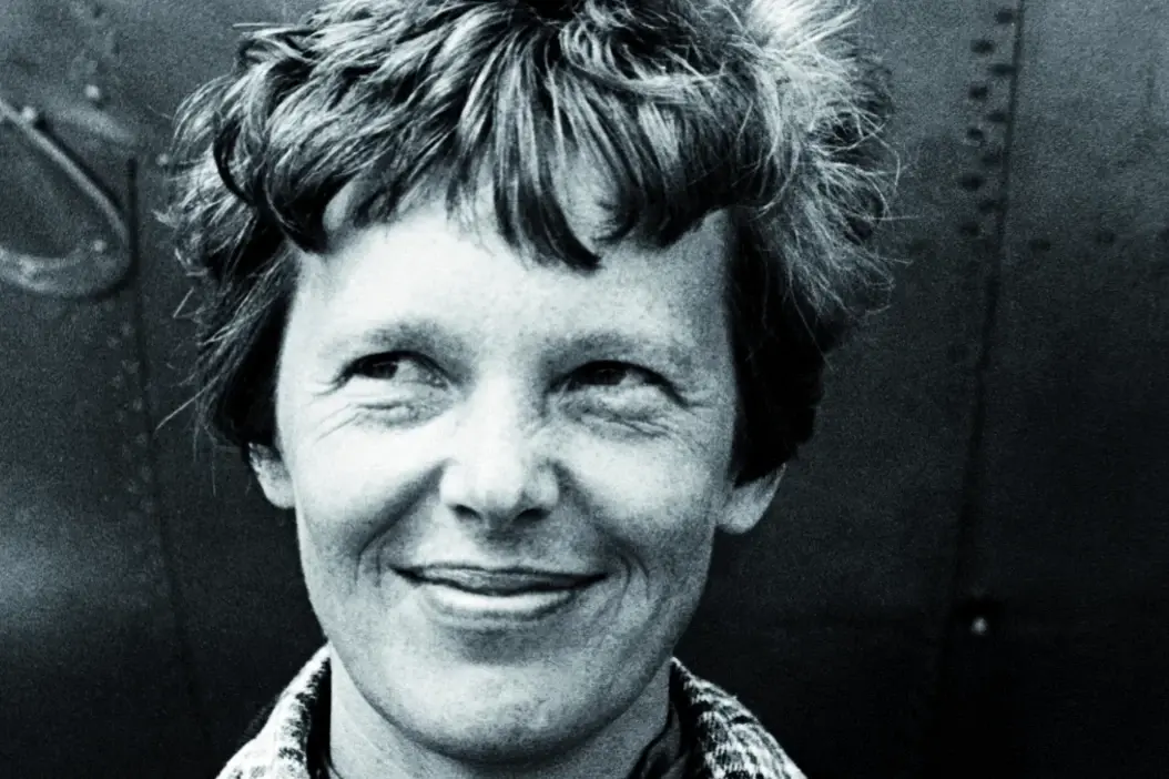 17225024030_AMELIA_EARHART_AVIATRICE_TW